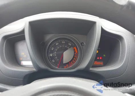 2011 Scion Xd Release Series 3.0 z USA, uszkodzony, nr VIN JTKKU4B46B1012504